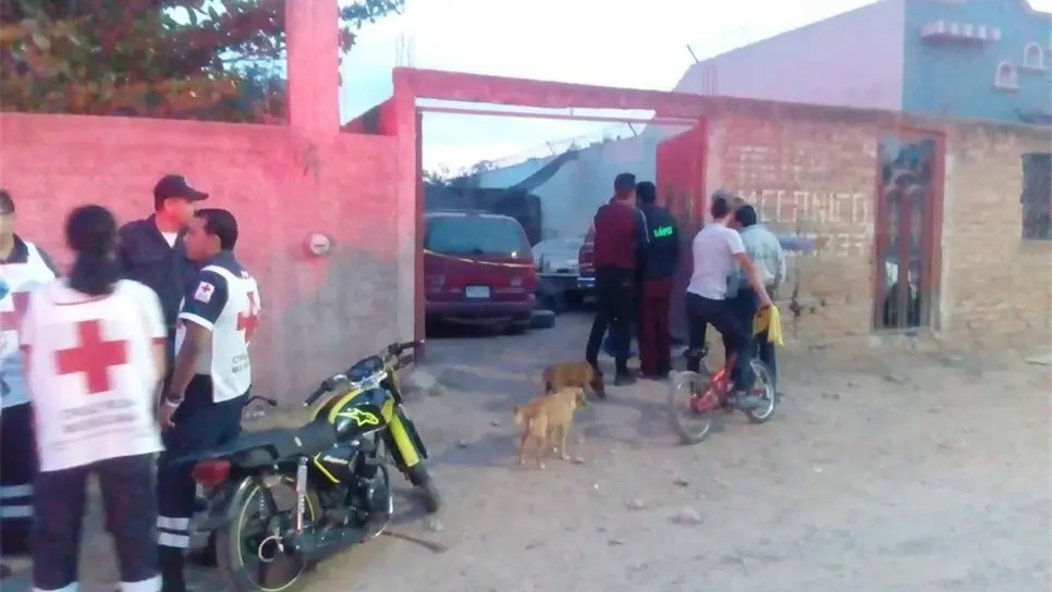 Muere mecánico tras caerle una camioneta encima