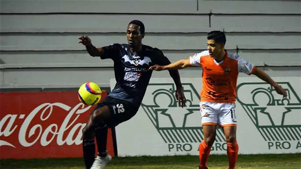 Murciélagos y Alebrijes igualan en Los Mochis