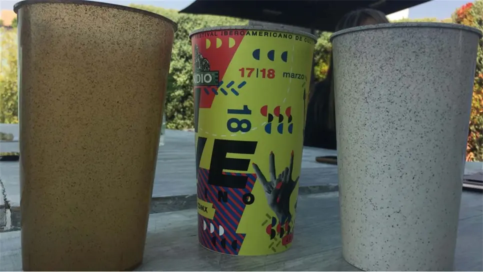 Heineken dice adiós al plástico, ofrecerá vasos hechos con cebada