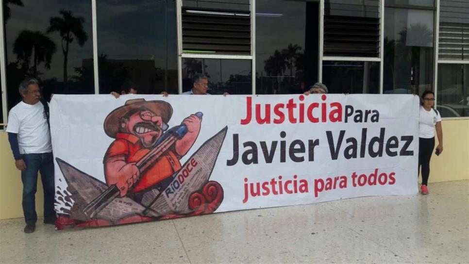 Periodistas no creen en las instituciones para esclarecer crimen de Javier Valdez