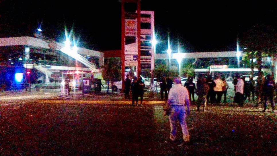 Explosión en plaza deja 15 heridos en Culiacán