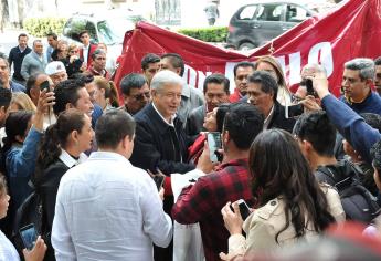 Consulta Mitofsky coloca a López Obrador casi 30 puntos arriba en preferencias