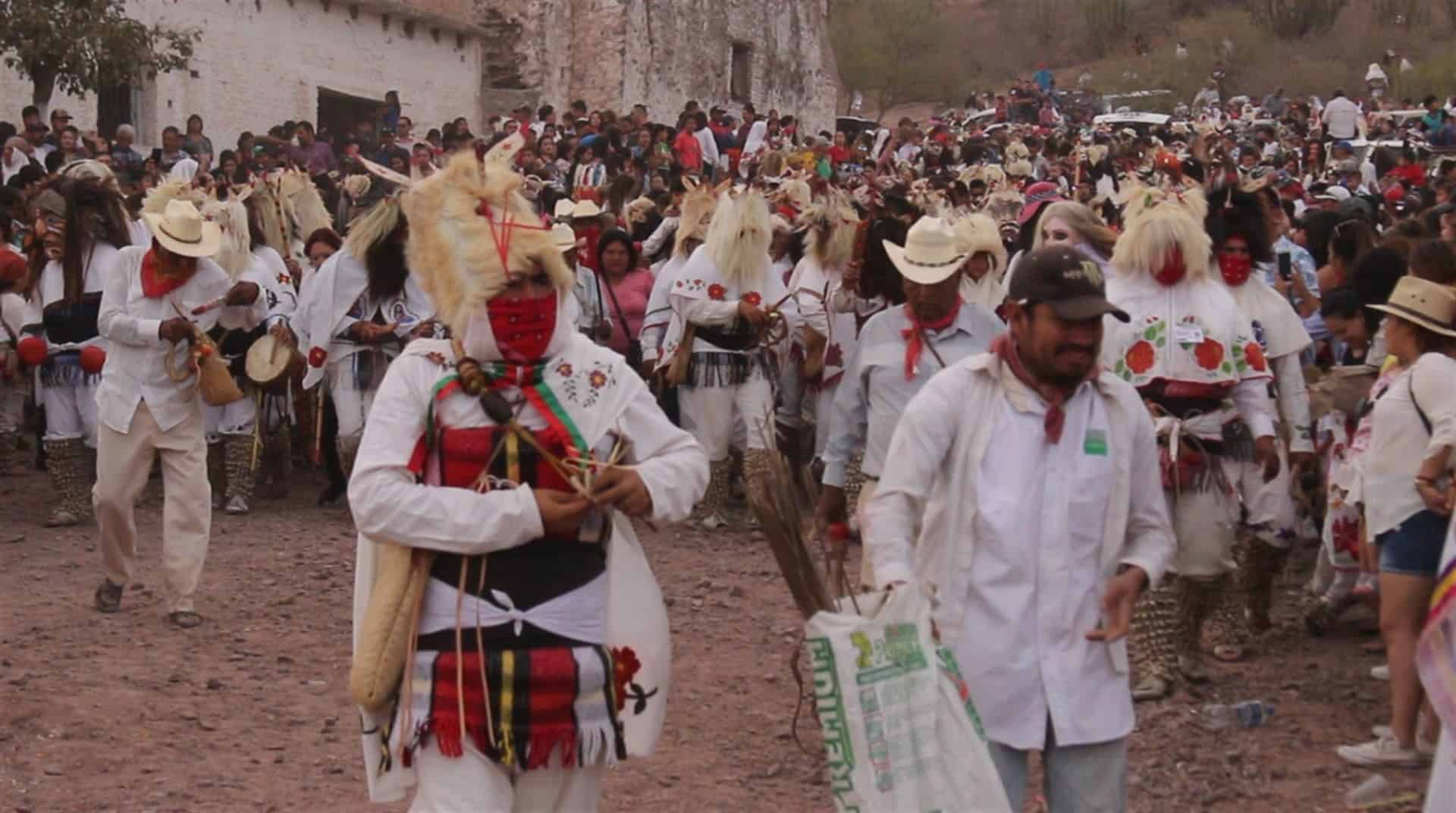 Entre tenábaris, tambores y máscaras viven la Semana Santa en Sinaloa
