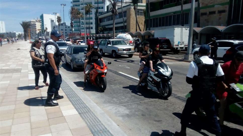 Buscan que motociclistas usen casco en Mazatlán