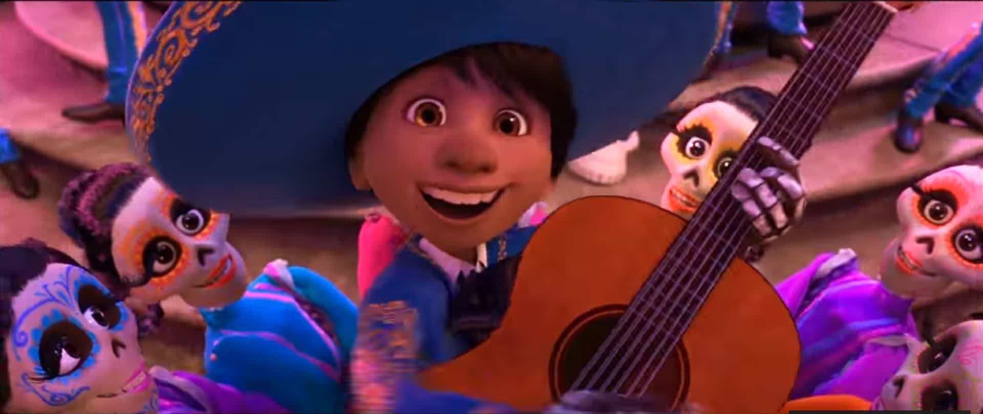 Revelan escena inédita de Coco