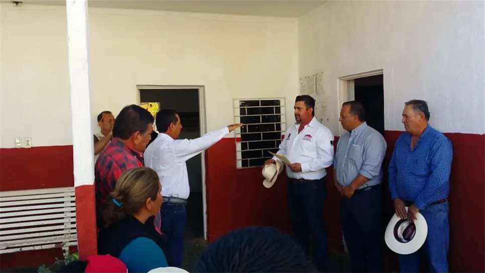 Rinde protesta el nuevo síndico de San Blas