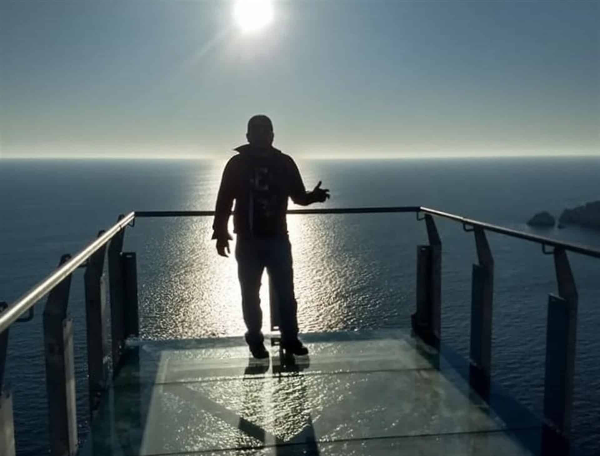 Presume obrero terminación de la remodelación de El Faro