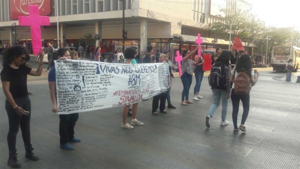 Reclaman justicia por feminicidios en Culiacán