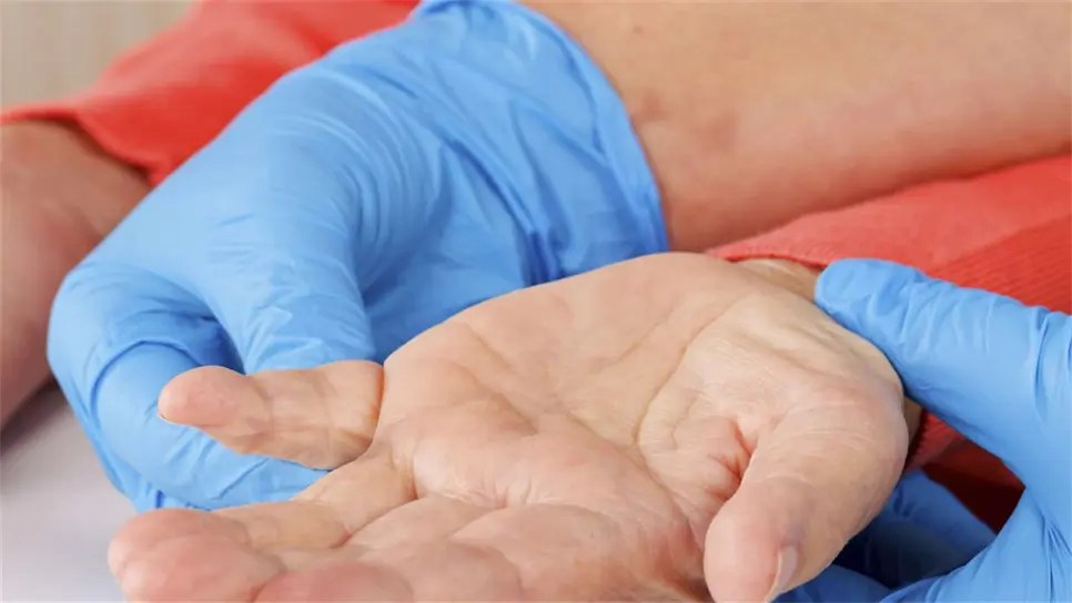 Atiende IMSS a 300 mil derechohabientes con Parkinson