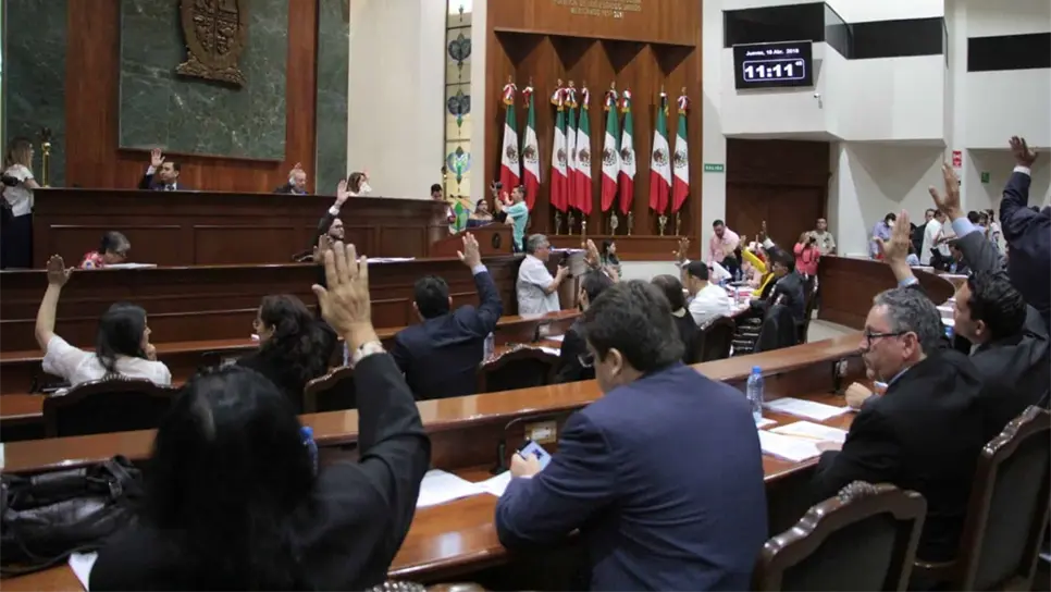 Condenan diputados hechos violentos en El Tamarindo