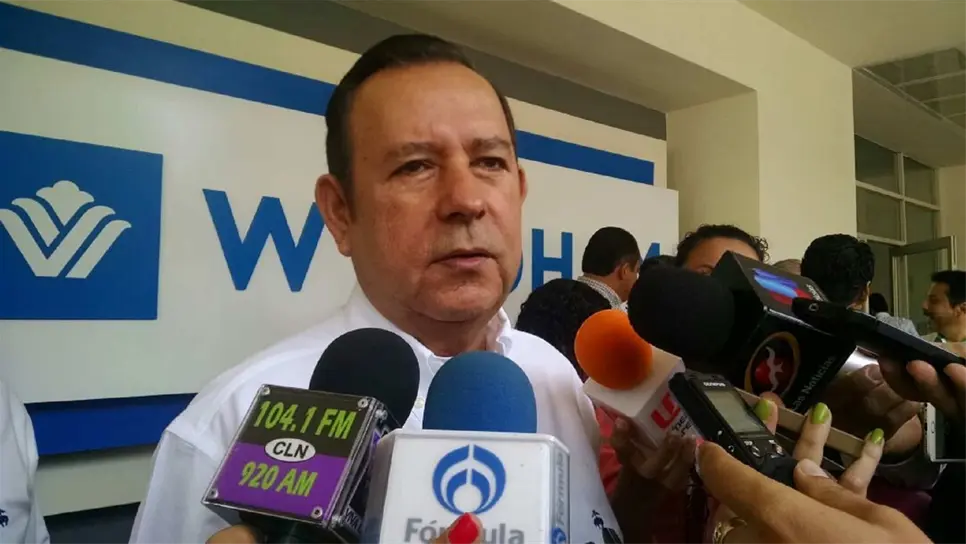 Seguro Aarón Irízar que aprobarán desaparición del fuero