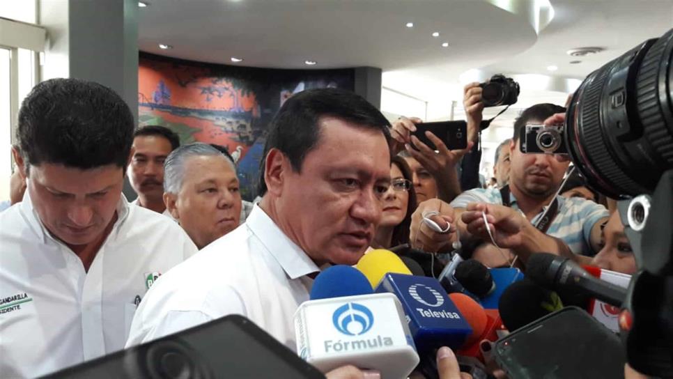 No debe de haber diferencias entre políticos y ciudadanos: Osorio Chong