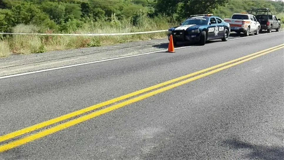 Dejan cadáver a orilla de la Maxipista