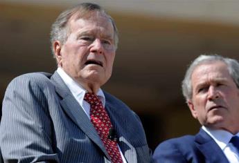 Hospitalizan en Houston a George Bush padre