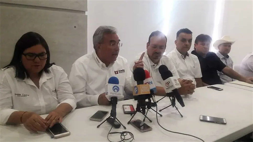 Fox y Peña Nieto le han dado amnistía a narcos: Rocha Moya