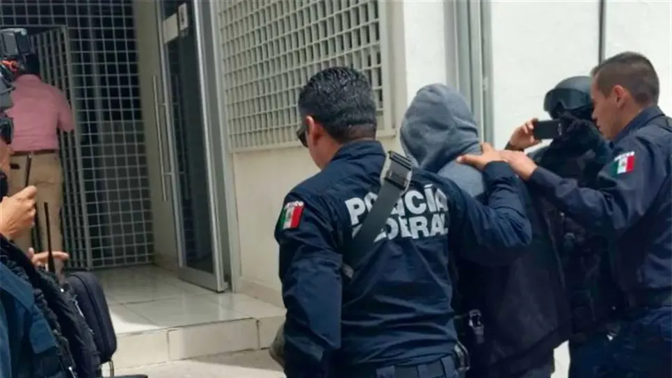 Ingresa a la PGR el acusado del homicidio de Javier Valdez