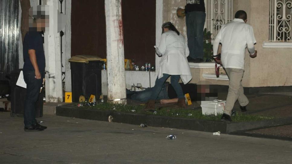 Asesinan a dos hermanos durante convivio en Las Quintas