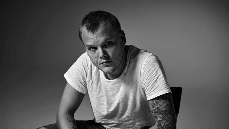 DJ Avicii se suicidó con vidrios de una botella DJ Avicii se suicidó con vidrios de una botella