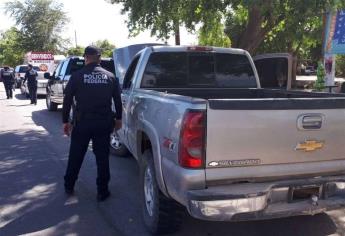 Policía Federal asegura camioneta y motocicleta robadas