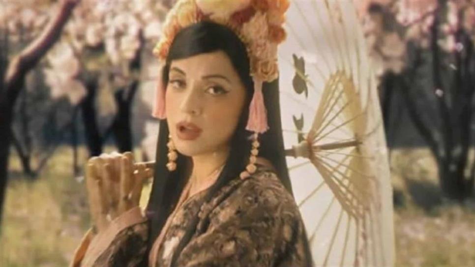 Sorprende Mon Laferte con nueva versión de Antes de ti... ¡en japonés!