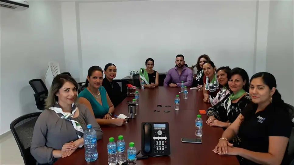 Se busca limpiar el camino a nuevas empresarias: AMMJE