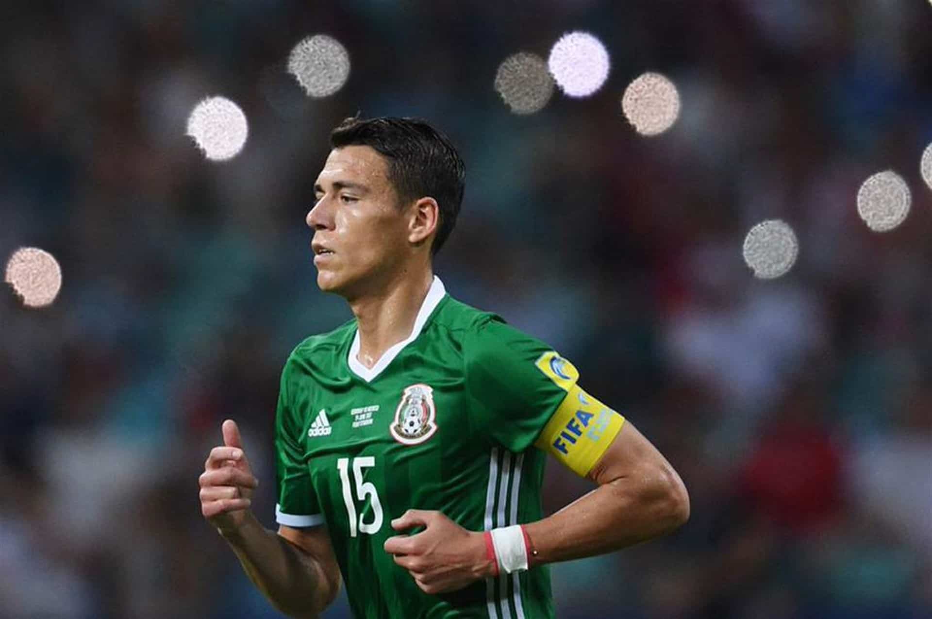 Héctor Moreno sufre lesión y alerta a la Selección