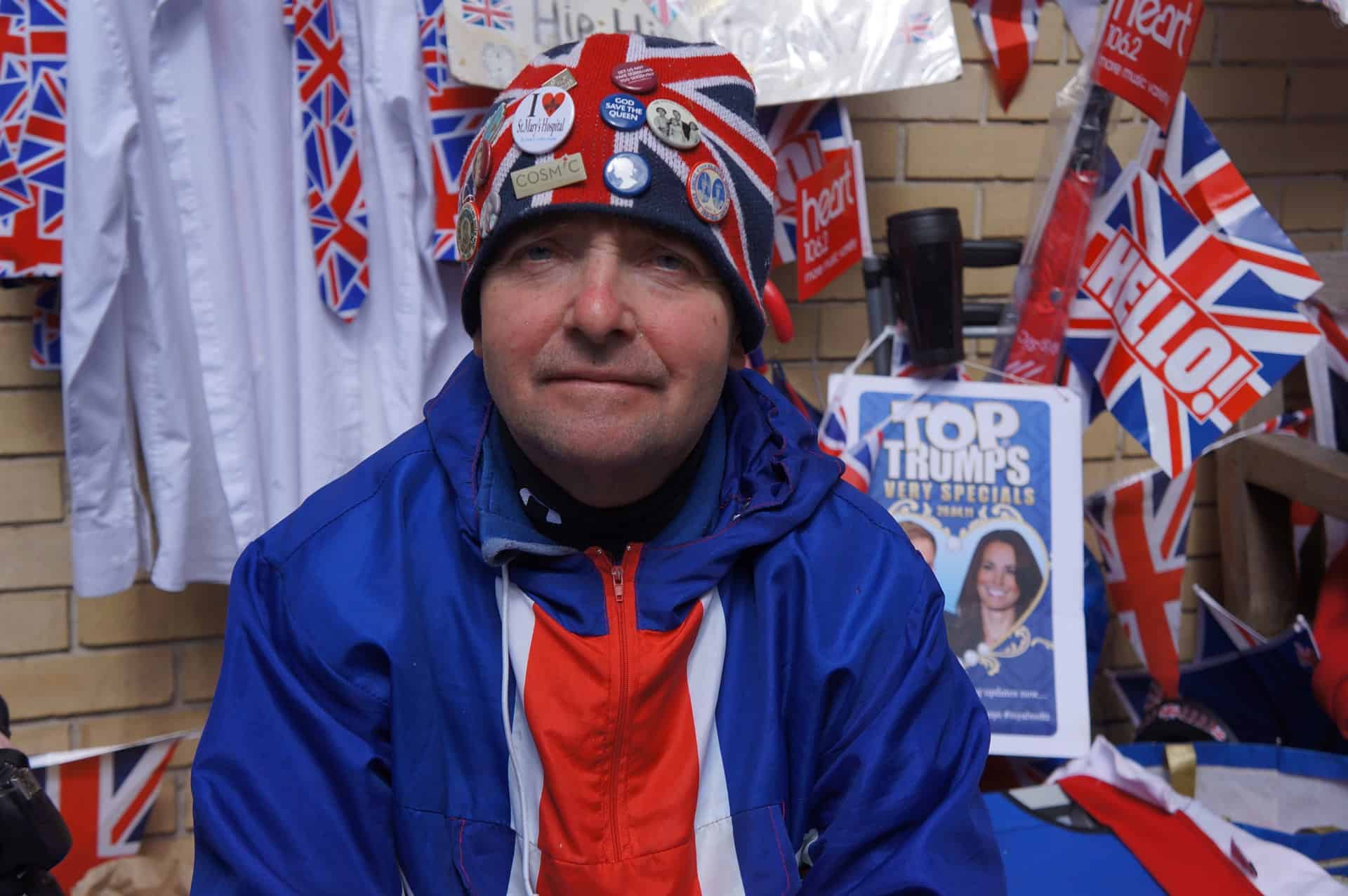 Fans de la realeza acampan en Windsor para ver boda de Harry y Meghan