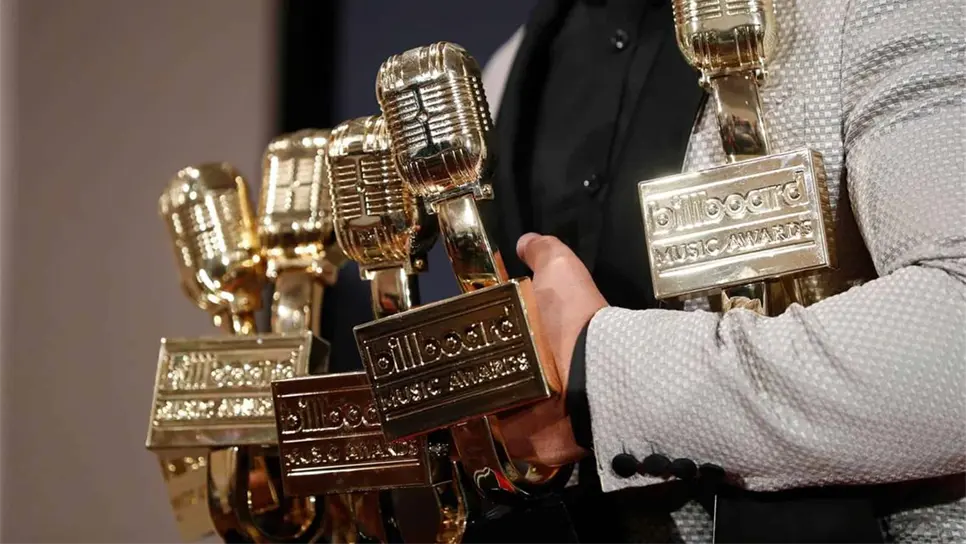 Ed Sheeran y Kendrick Lamar máximos ganadores en premios Billboard