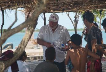 Llega Clouthier con la gente de Teacapán