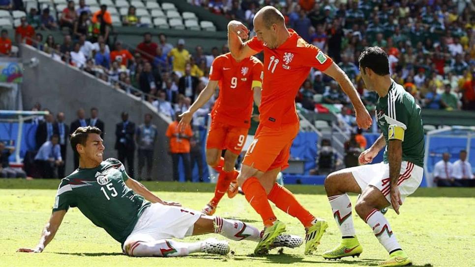 Llegaré mucho mejor de las piernas: Héctor Moreno