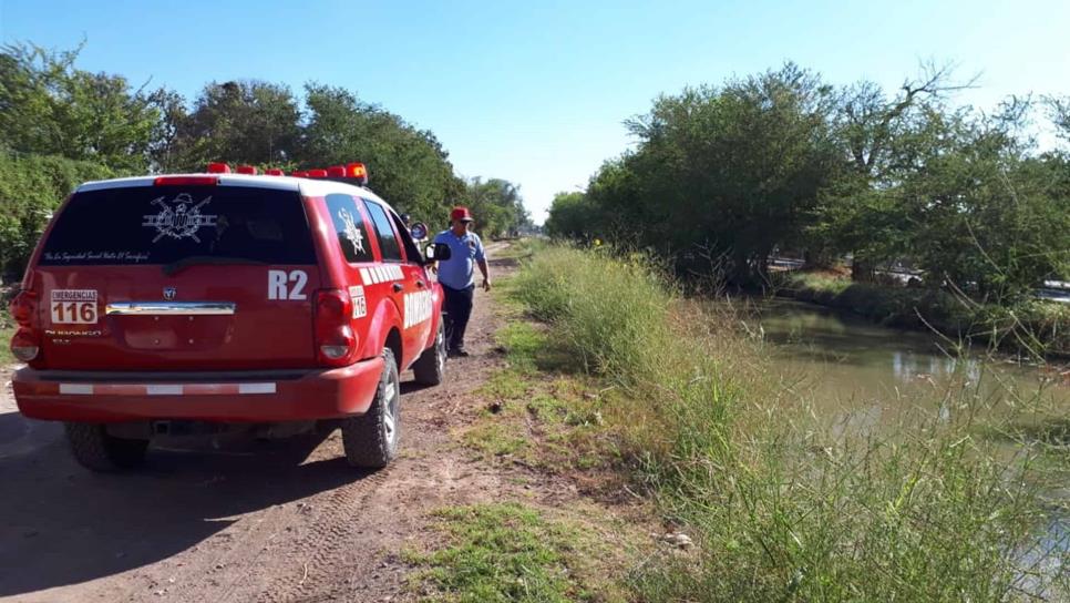 Hombre en canal moviliza a corporaciones... se había metido a bañar