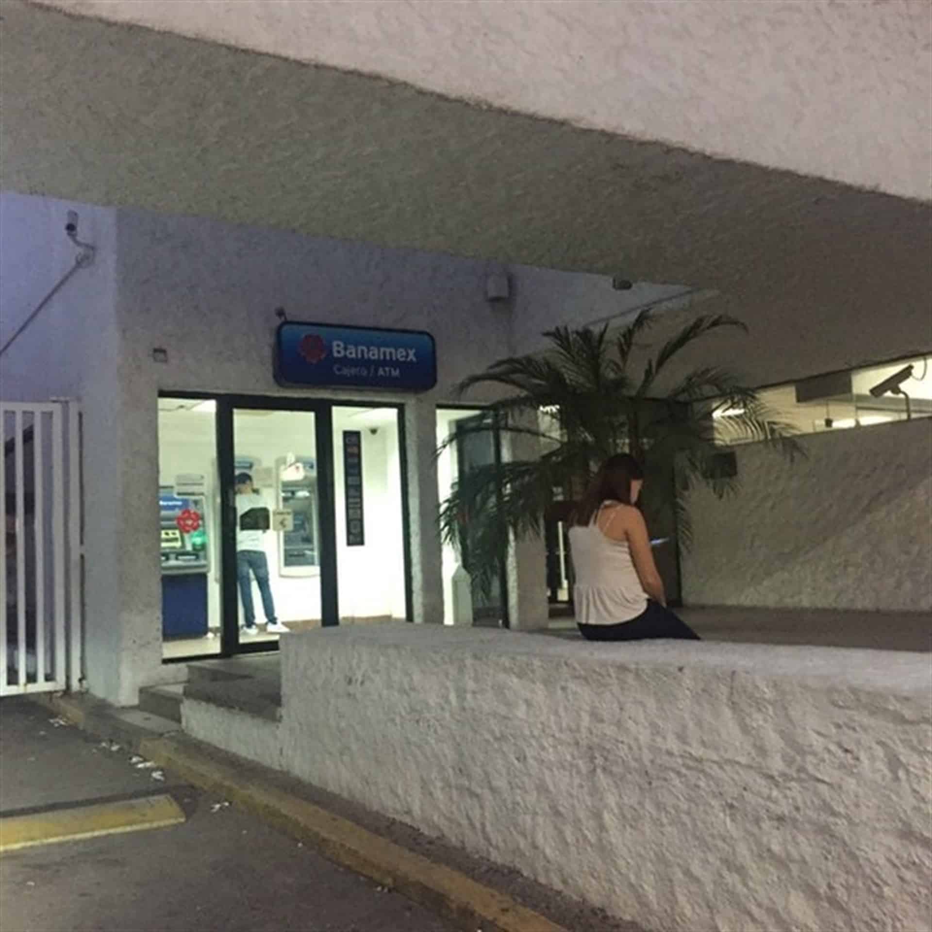 Asalta un banco hombre solitario y armado en Mazatlán