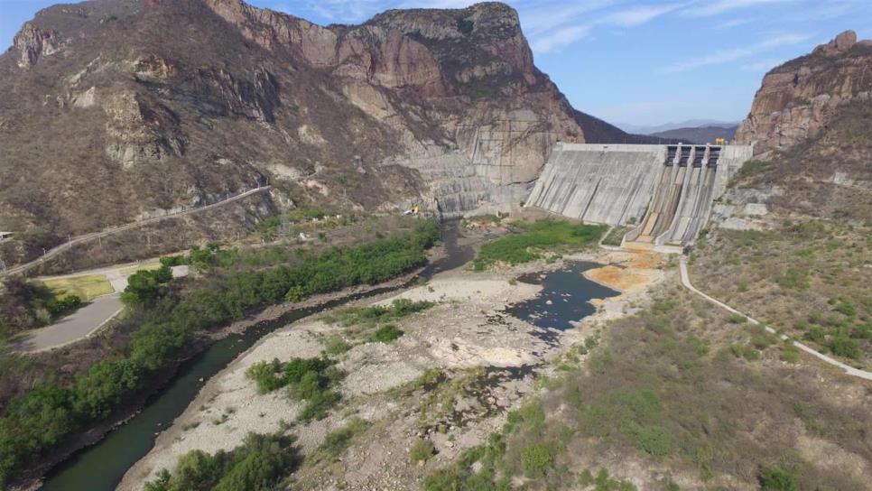 De manera preventiva cierran la presa Huites