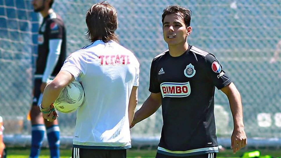 Omar Bravo lamenta salida de Matías Almeyda