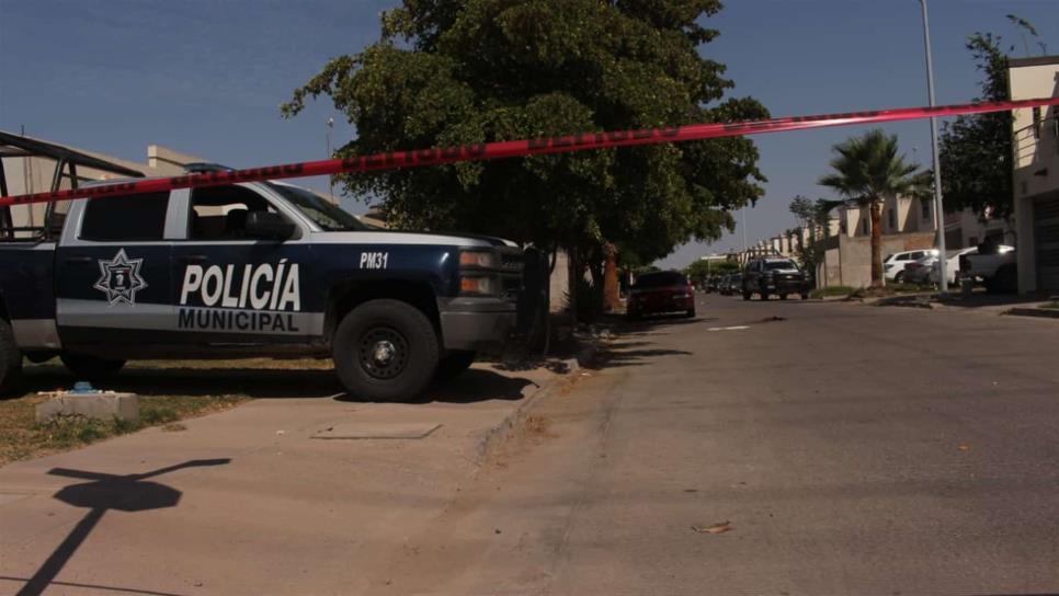 Reportan grave a esposa de levantado ayer en Urbi Villa del Bosque