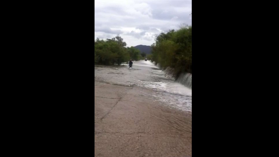 Se desborda el agua en La Bocatoma