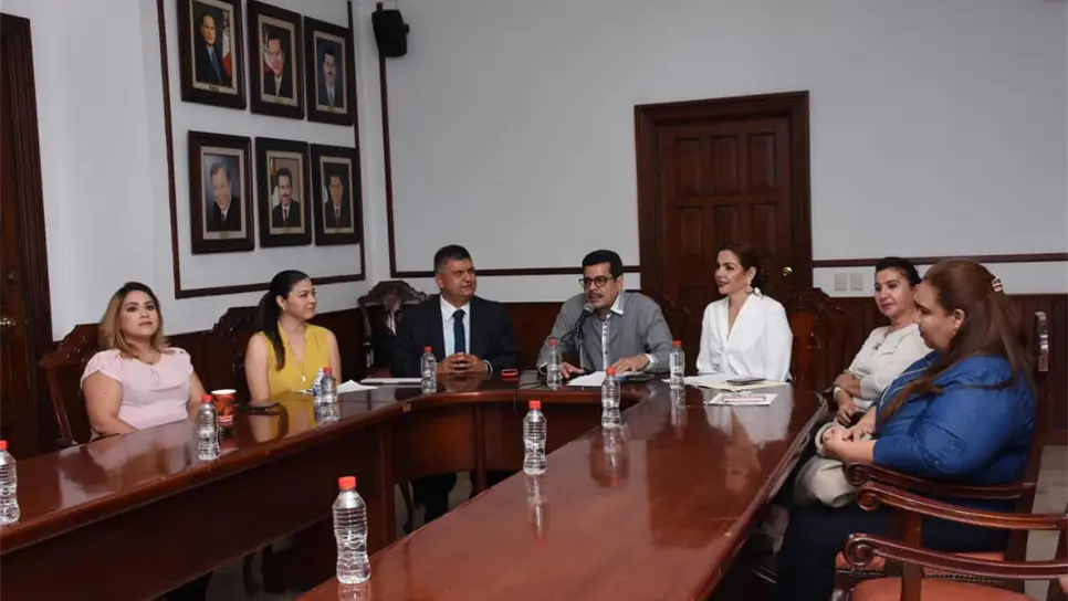 En rueda de prensa se anunció esta colaboración entre DIF y Fundación Marktopic.