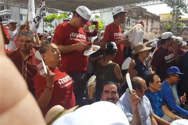 Prevalece “acarreo” y desorganización en cierre de campaña de AMLO Prevalece “acarreo” y desorganización en cierre de campaña de AMLO