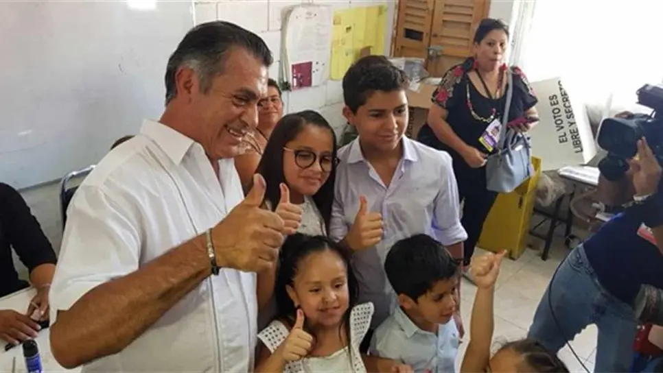 “El Bronco” vota en Nuevo Léon por un México independiente