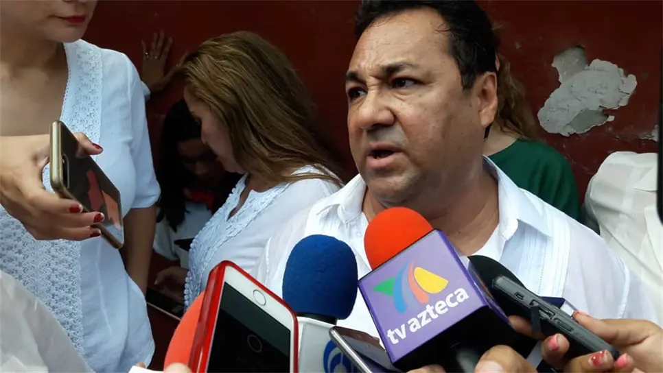 Acepta Fernando Pucheta su derrota y felicita al Químico Benítez