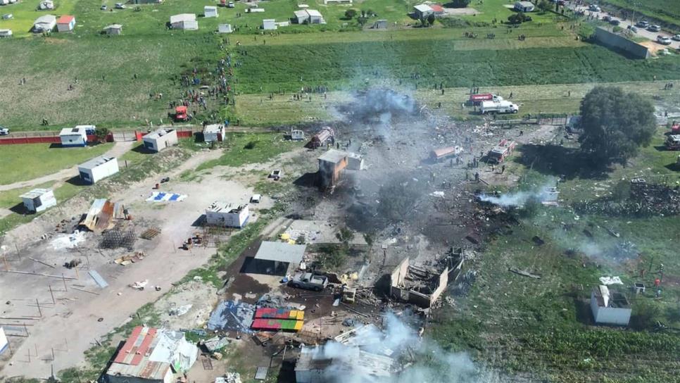 Al menos 16 muertos tras explosiones en polvorín en Tultepec