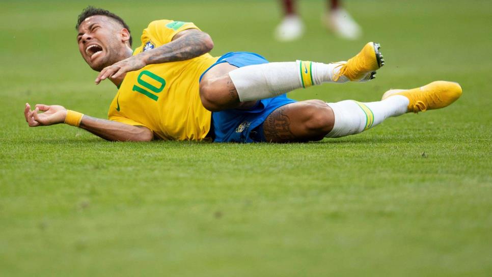 Neymar hizo perder 14 minutos de juego en Mundial por “exageraciones”