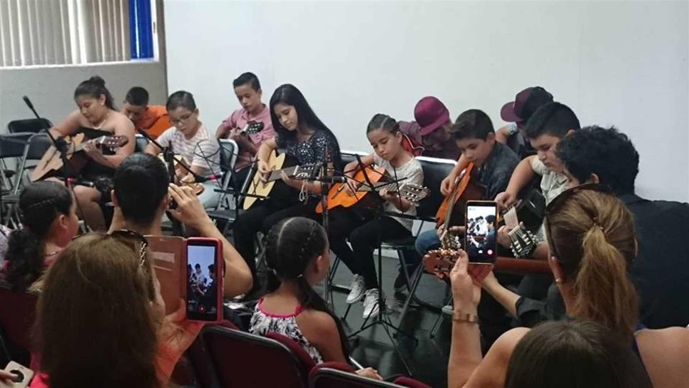 Estrena la Escuela Vocacional de Arte talleres de verano Estrena la Escuela Vocacional de Arte talleres de verano