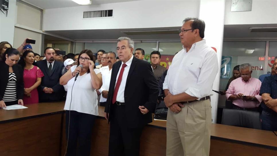 Reciben constancia Senadores electos Rubén Rocha e Imelda Castro