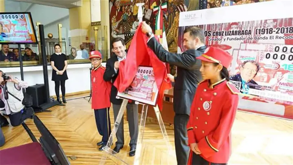 Presentan cachitos en honor a Don Cruz Lizárraga