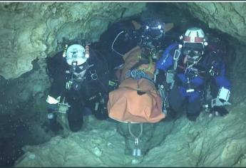 Salen con vida los 12 niños y su entrenador de cueva en Tailandia