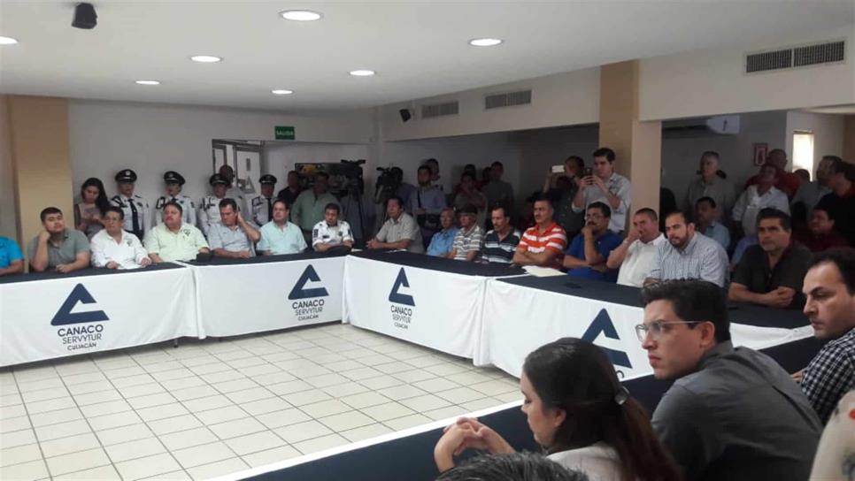 Capacitarán a choferes del transporte urbano en Culiacán