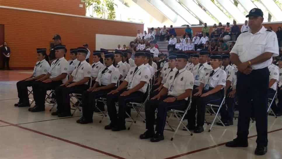 Concluyen su formación policial 65 cadetes del INECIPE