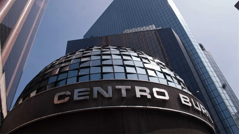 Bolsa Mexicana sigue en picada, cae 5.92%