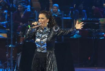 Edith Márquez regresa a la balada con su tema Aunque sea en otra vida